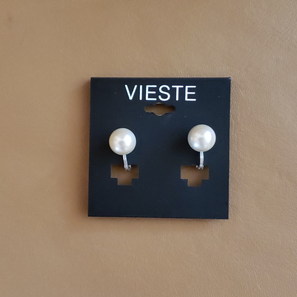 New Vieste Pearl Earrings Beautiful Gift MSRP $15